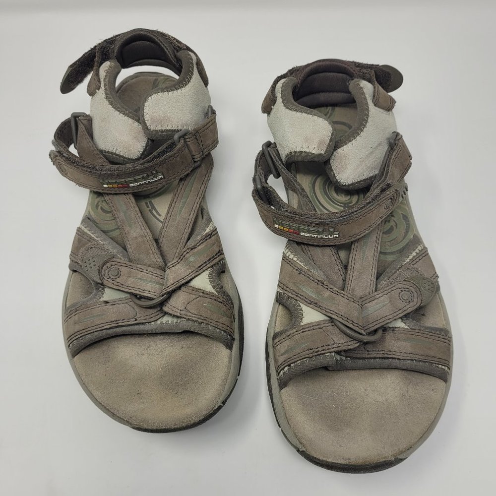 MERRELL CONTINUUM SANDALS SIZE 9